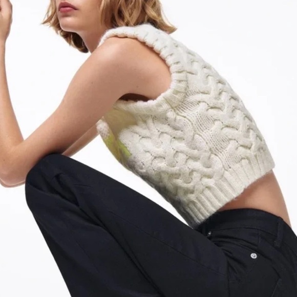 ZARA Women's Large X Space Invaders Pacman Rachatte Crew Neck Sweater Vest Crop - Picture 7 of 8